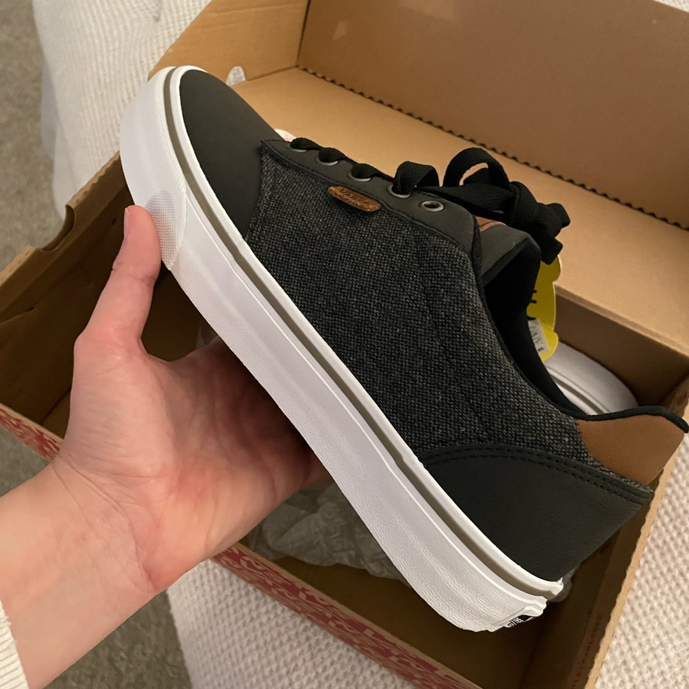 Mens Vans (new with tags)